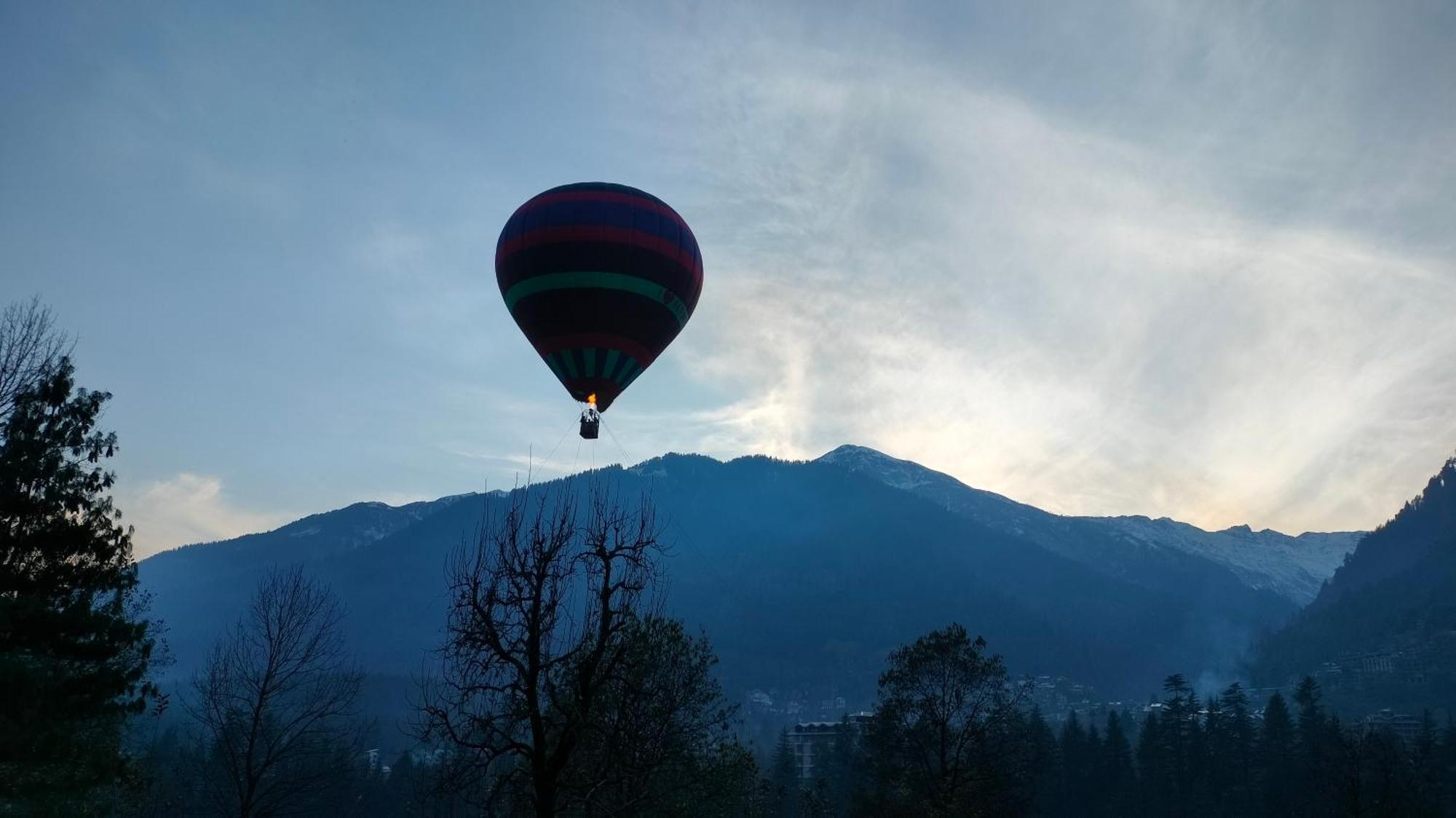 Manāli Lotus Retreatヴィラ エクステリア 写真